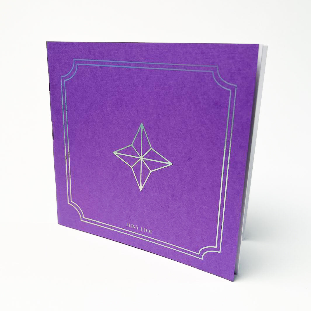 Paarse softcover notebook